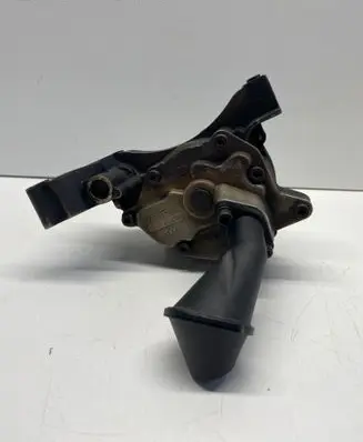 Volkswagen Golf VI Oil pump 113670201 AS19C03