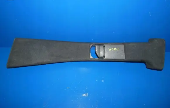 Mercedes-Benz E W210 (B) pillar trim (top)