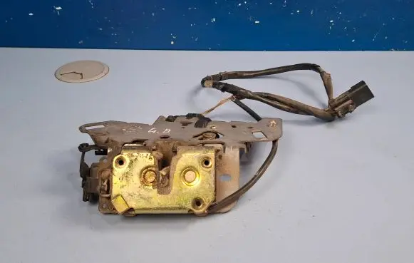 Chrysler Voyager Rear door lock 800786 5019052AD