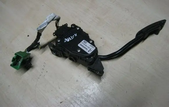 Jaguar X-Type Accelerator throttle pedal 1X439F836BC
