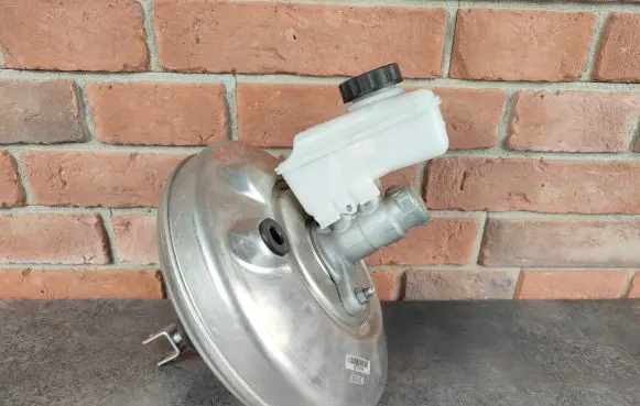 BMW X2 F39 Brake booster 6889070