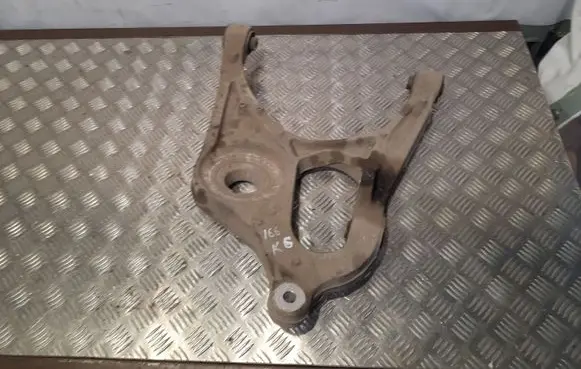 Mercedes-Benz GL X166 Rear upper control arm/wishbone A16605