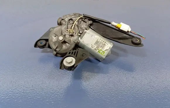 Nissan Primera Rear window wiper motor 28710AU500