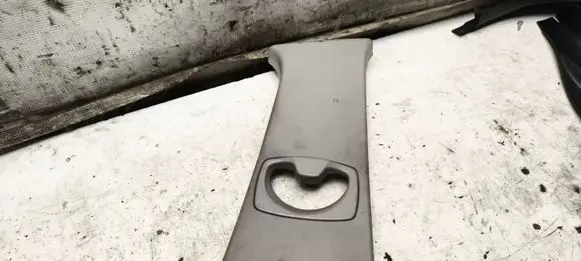 BMW 5 E60 E61 (B) pillar trim (top) 52107010
