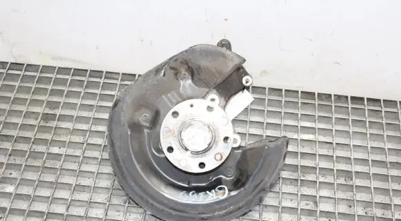Volkswagen PASSAT B7 Rear wheel hub