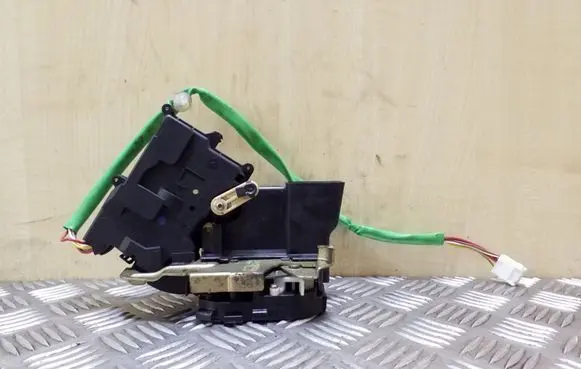 Mazda Premacy Rear door lock