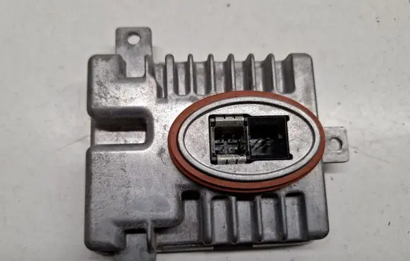 BMW 5 F10 F11 Headlight ballast module Xenon 7237647
