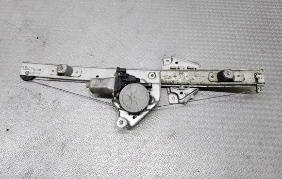 Suzuki Grand Vitara II Rear door window regulator with motor 8343065J00