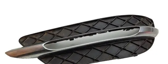Mercedes-Benz C W204 Front bumper lower grill A2048803324