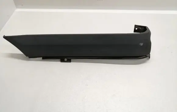 Rear bumper trim bar molding