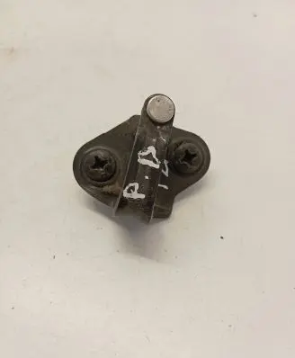 Volkswagen Transporter - Caravelle T4 Front door lock loop/hook striker 7D0837767