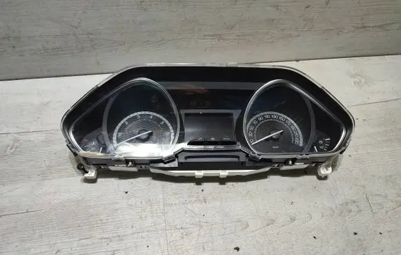 Peugeot 2008 I Speedometer (instrument cluster) 9824142380