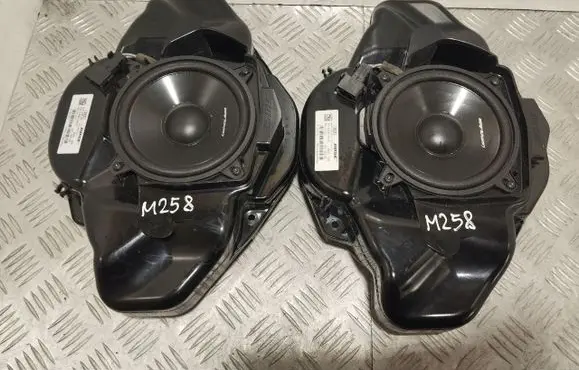 Audi A8 S8 D4 4H Subwoofer speaker 4H0035297