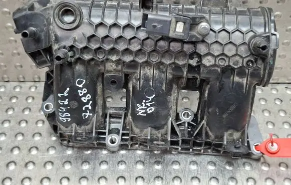 Peugeot 208 II Intake manifold S26279014 9842272880