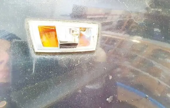 Opel Corsa D Front fender indicator light 13252455 13252456