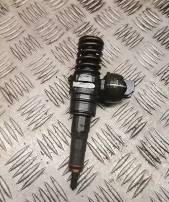 Skoda Octavia Mk2 (1Z) Fuel injector 038130079gx