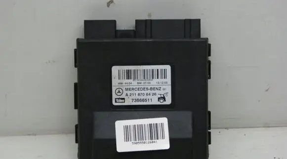 Mercedes-Benz E W211 Tailgate/trunk control unit/module A2118706426