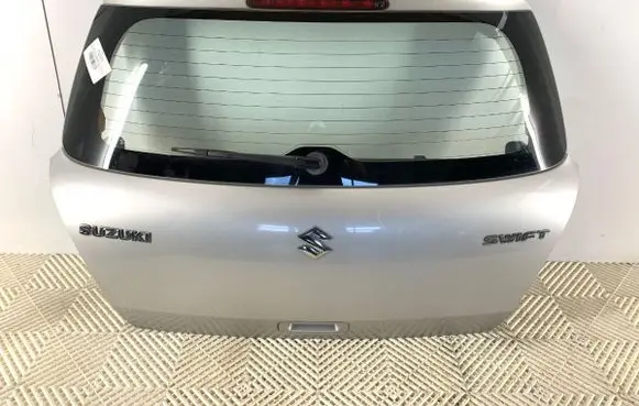 Suzuki Swift I Tailgate/trunk/boot lid 
