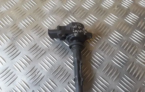 Mercedes-Benz CLS C219 High voltage ignition coil A0001501980 19005267 ZS0012