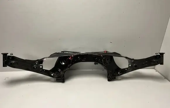 BMW 1 F70 Rear subframe 6894202 6894204