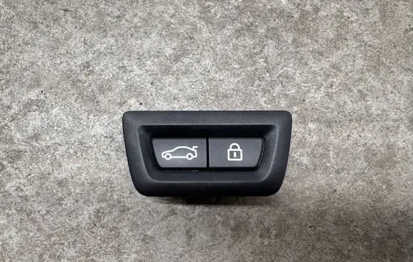 BMW 7 G11 G12 Tailgate/boot open switch button 9162645 9275121