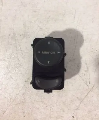Chrysler Voyager Wing mirror switch 04685317AB