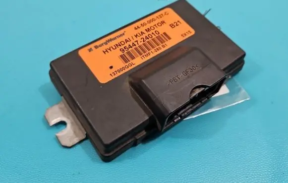Hyundai Tucson JM Central body control module 95447-24010 IMPRK1421151