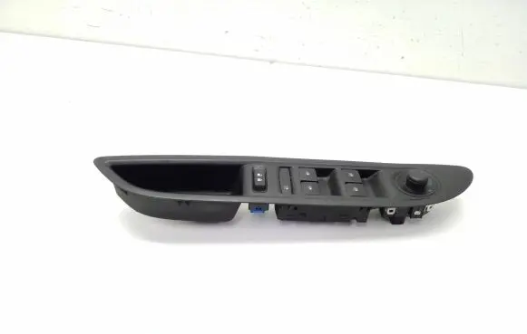 Buick Encore I Electric window control switch 95025518600R