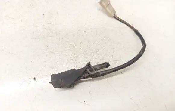 Volkswagen PASSAT B5.5 Windshield washer spray nozzle 6E0955986 6E0955986A