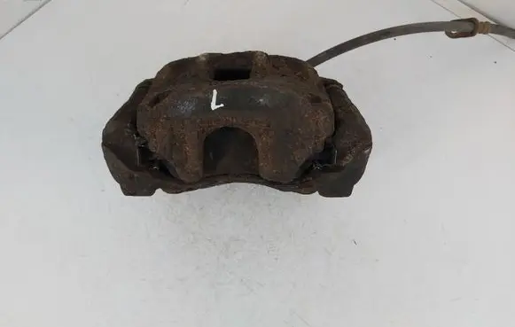 Toyota Corolla Verso E121 Front brake caliper