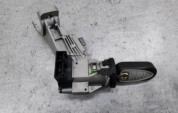 Alfa Romeo Mito Ignition lock 50515281