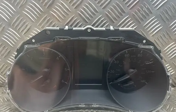 Speedometer (instrument cluster)