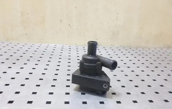 Audi TT TTS Mk2 Electric auxiliary coolant/water pump 1K0965561G