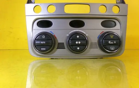 Alfa Romeo 147 Climate control unit 01560513690