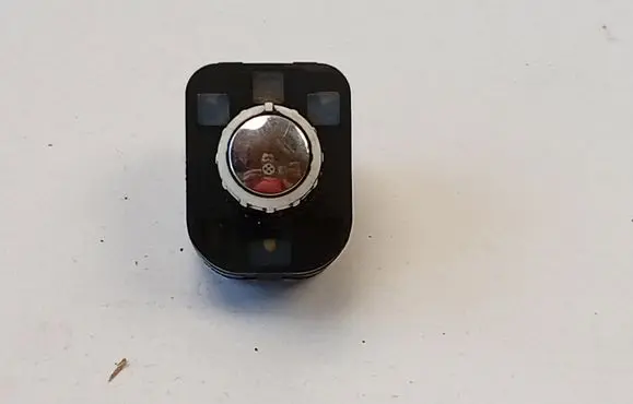 Volkswagen Touareg I Wing mirror switch 7L6959565A 3312