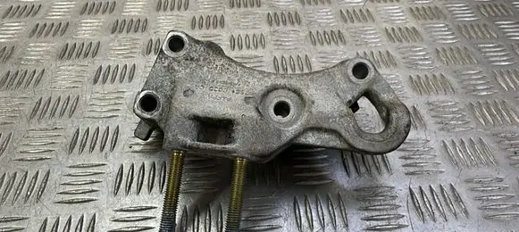 Other engine bay part