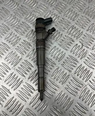BMW 5 E60 E61 Fuel injector 7793836