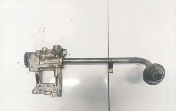 BMW 5 E39 Oil pump 670815720 670815-720