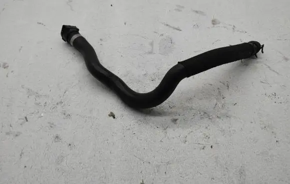 Mercedes-Benz C W205 Engine coolant pipe/hose A2055019701