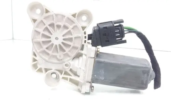 Mercedes-Benz C W203 Front door window regulator motor A2118201842 990596100
