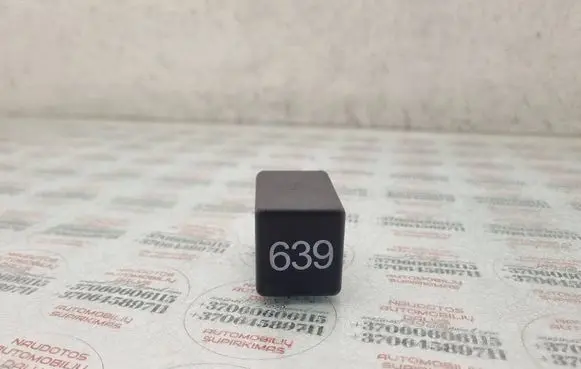 Audi A4 S4 B8 8K Glow plug pre-heat relay 4E0907282A
