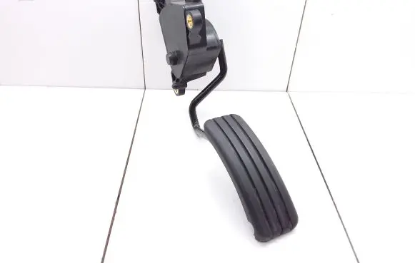 Renault Zoe Accelerator throttle pedal 180026336R 2988A