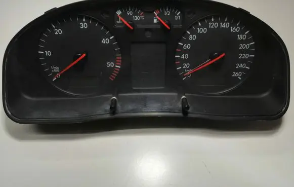 Speedometer (instrument cluster)