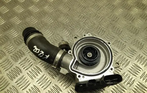 Mercedes-Benz C W206 Water pump A2542002600