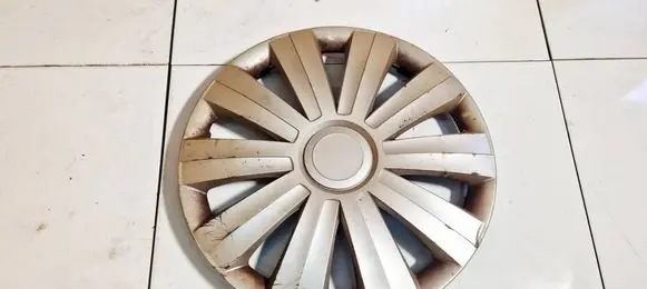 Peugeot 406 R16 wheel hub/cap/trim 
