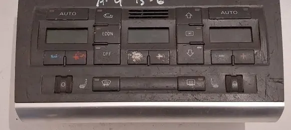 Audi A4 S4 B6 8E 8H Climate control unit 8E0820043A 0076703 8E0820043AG