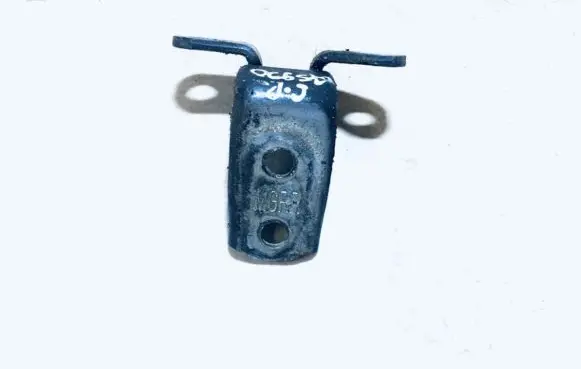 Honda CR-V Rear door lower hinge