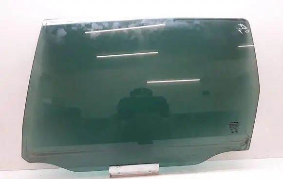 Volvo V70 Rear door window glass