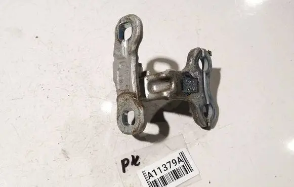 Volvo V50 Front door upper hinge 30715354