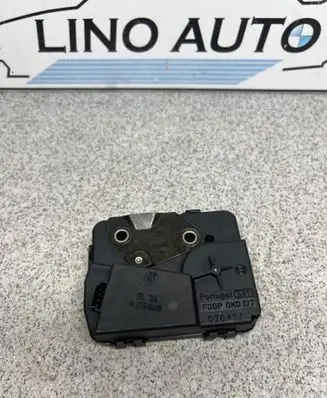 BMW 3 E46 Tailgate window lock/catch/latch 8218849